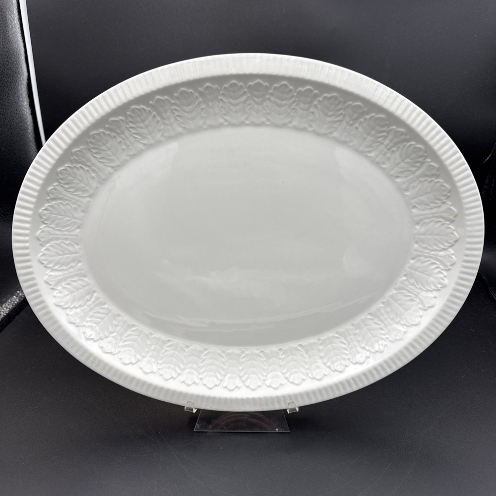 Pontesa Spain Ironstone Platter Acanthus Leaf Design White 14.5"
